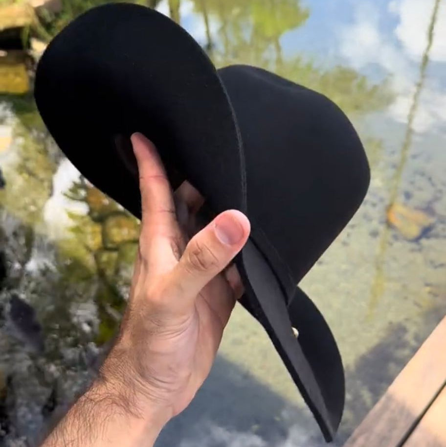 Chapéu Country Ariat Preto de Lã Premium: Estilo Tradicional e Conforto Duradouro