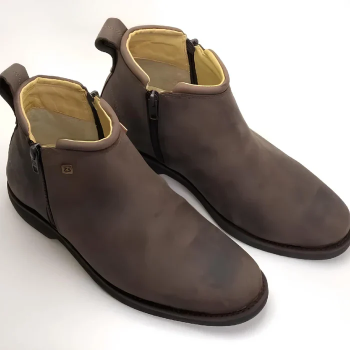 Bota Casual Masculina em Couro ZB - (Palmilha Ortopédica) + Brindes